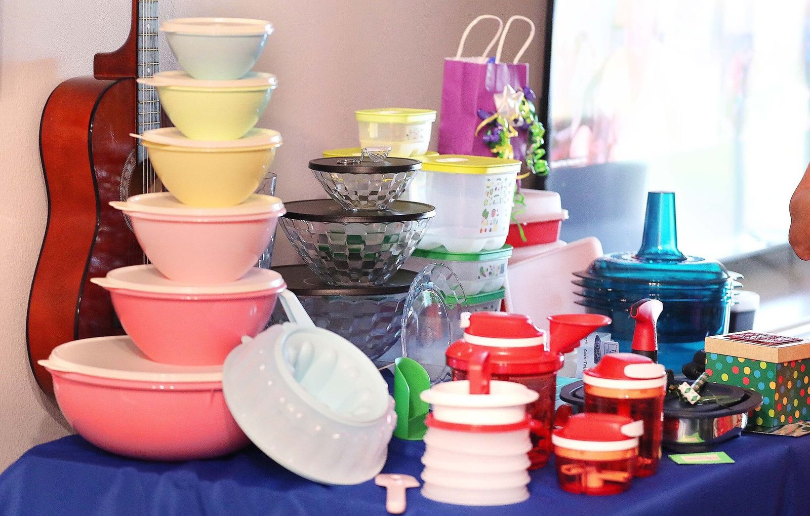 In a twist, Tupperware starts selling containers at Target | The Seattle Times
